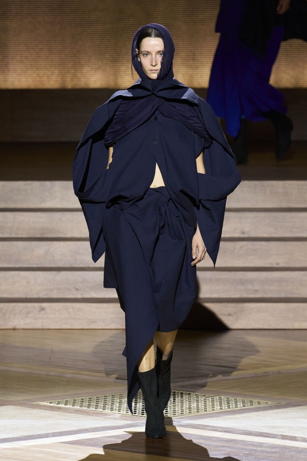 مجموعة Issey Miyake لخريف وشتاء 2024-2025