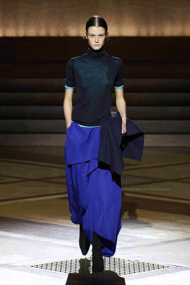 مجموعة Issey Miyake لخريف وشتاء 2024-2025