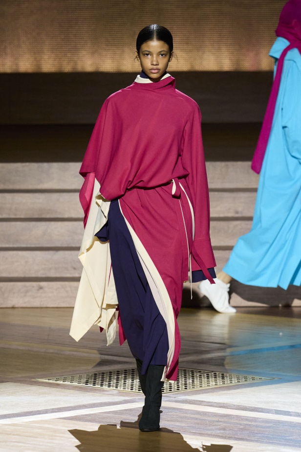 مجموعة Issey Miyake لخريف وشتاء 2024-2025