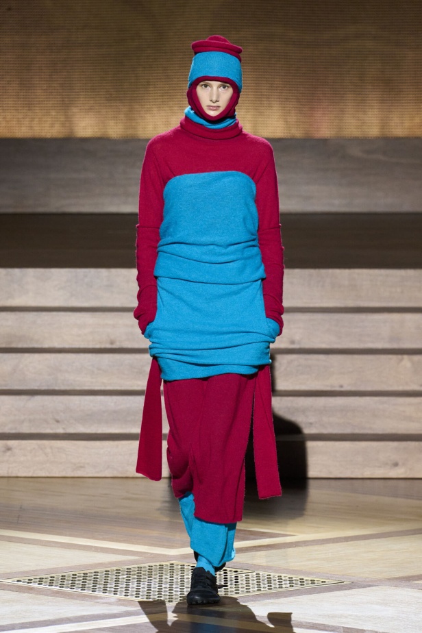 مجموعة Issey Miyake لخريف وشتاء 2024-2025