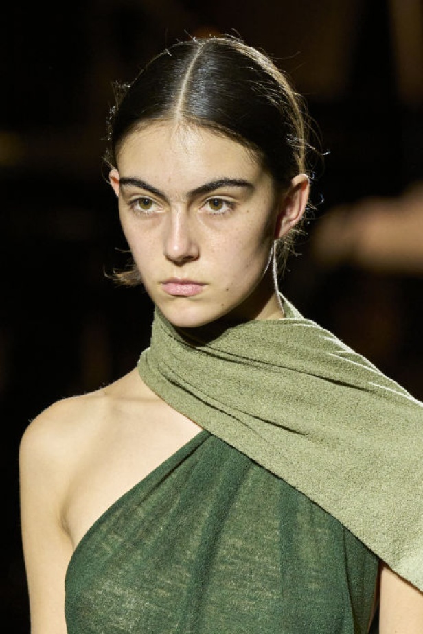 مجموعة Issey Miyake لخريف وشتاء 2024-2025