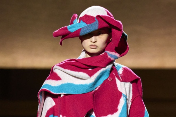 مجموعة Issey Miyake لخريف وشتاء 2024-2025