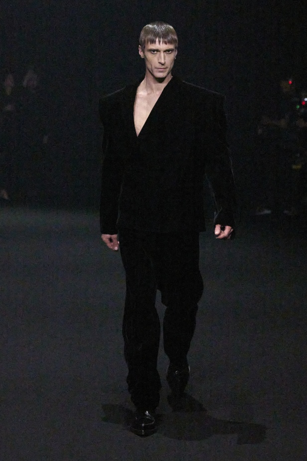 مجموعة Mugler لخريف وشتاء 2024