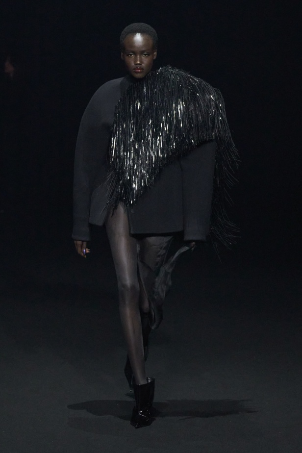 مجموعة Mugler لخريف وشتاء 2024