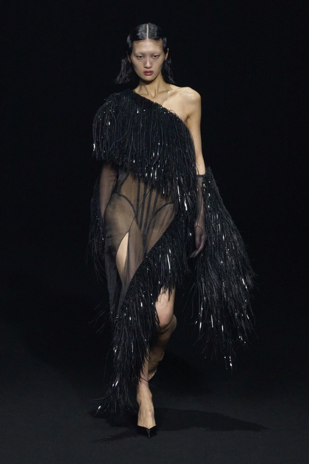 مجموعة Mugler لخريف وشتاء 2024