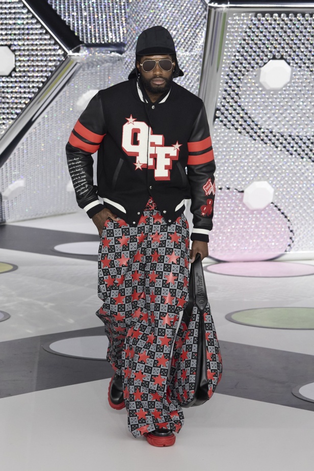 مجموعة Off-White نابضة بالحياة والألوان الصاخبة 