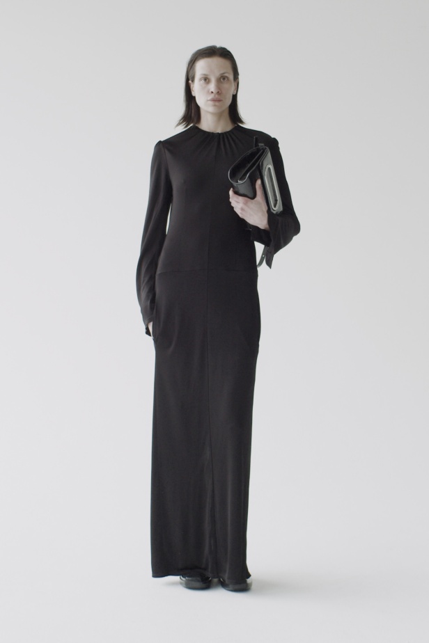 مجموعة Peter Do هدوء وحرفية في التنفيذ