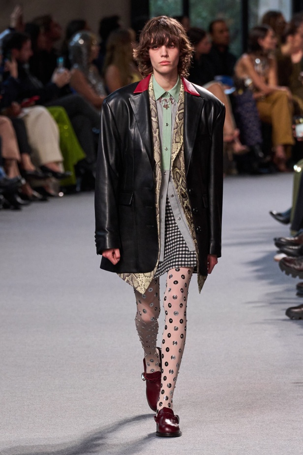 مجموعة Rabanne لموسم خريف وشتاء 2024-2025 في باريس