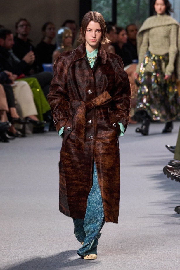 مجموعة Rabanne لموسم خريف وشتاء 2024-2025 في باريس