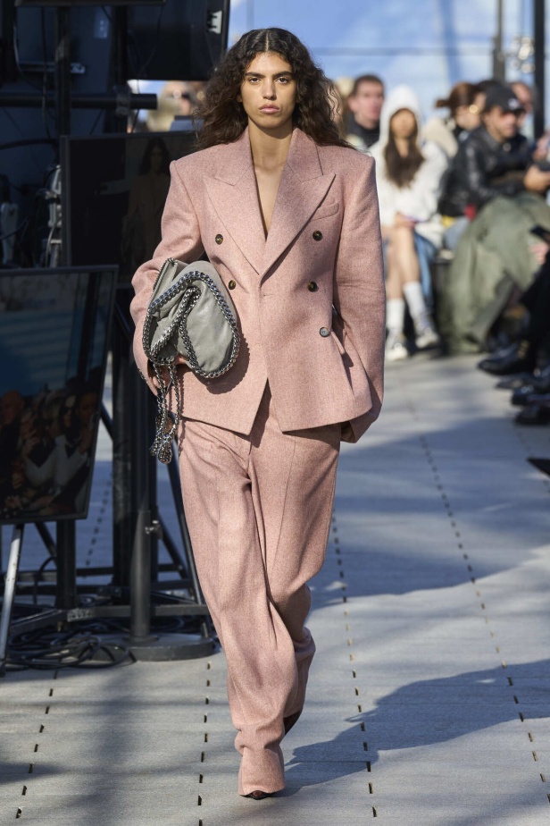 مجموعة  Stella McCartney لخريف 2024