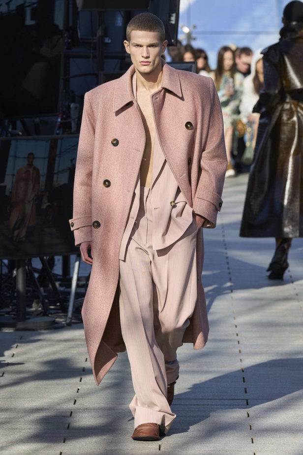 مجموعة  Stella McCartney لخريف 2024