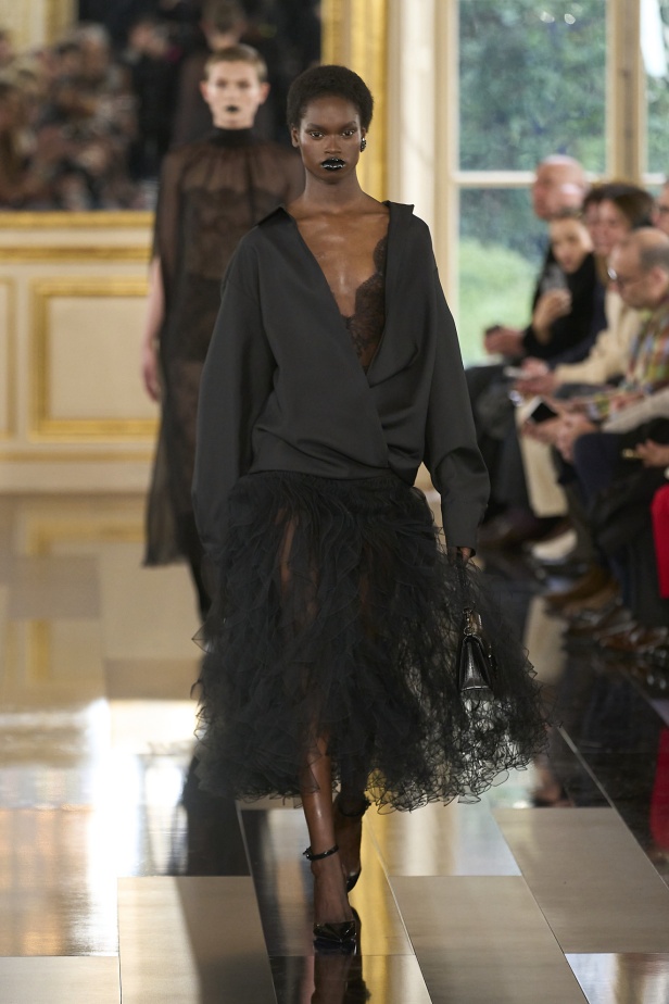 "فالنتينو" خريف و شتاء 2024