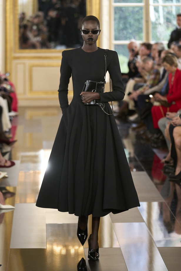 "فالنتينو" خريف و شتاء 2024