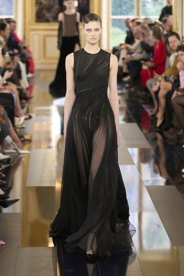 "فالنتينو" خريف و شتاء 2024