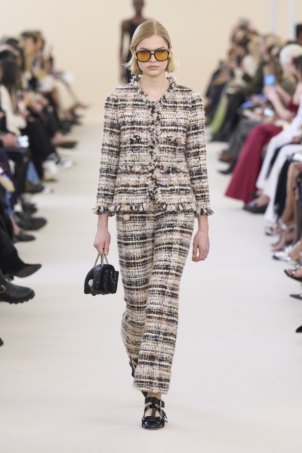 مجموعة Giambattista Valli لخريف وشتاء 2024