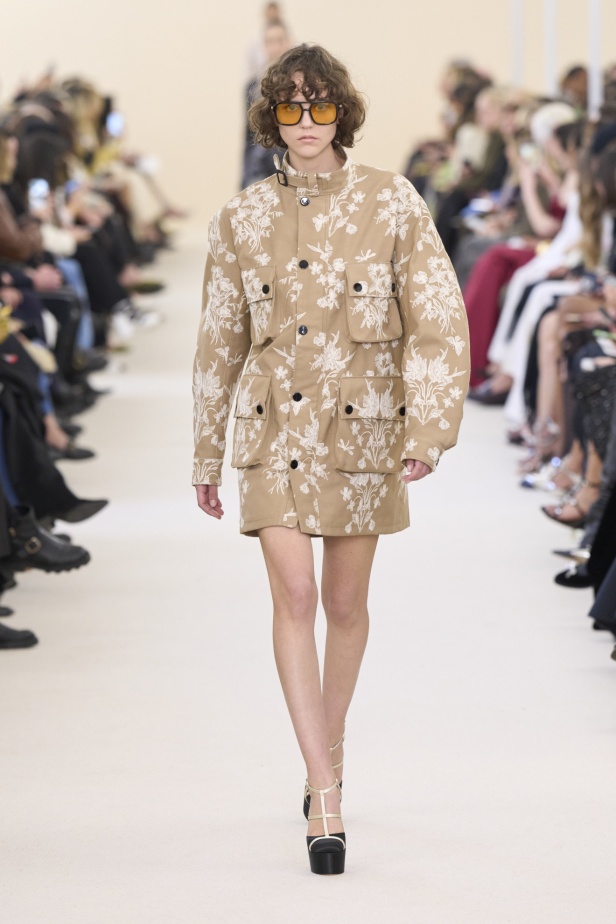 مجموعة Giambattista Valli لخريف وشتاء 2024