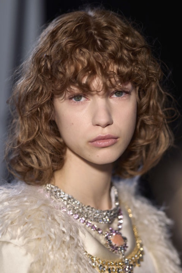 مجموعة Giambattista Valli لخريف وشتاء 2024