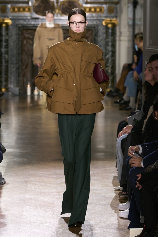 "فيكتوريا بيكهام" خريف و شتاء 2024