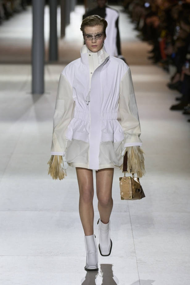 مجموعة Louis Vuitton احتفال بإبداعات Nicolas Ghesquière على مدار 10 سنوات 