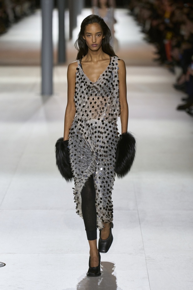 مجموعة Louis Vuitton احتفال بإبداعات Nicolas Ghesquière على مدار 10 سنوات 