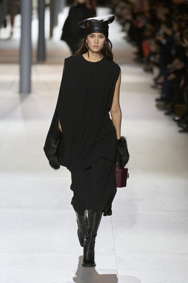 مجموعة Louis Vuitton احتفال بإبداعات Nicolas Ghesquière على مدار 10 سنوات 