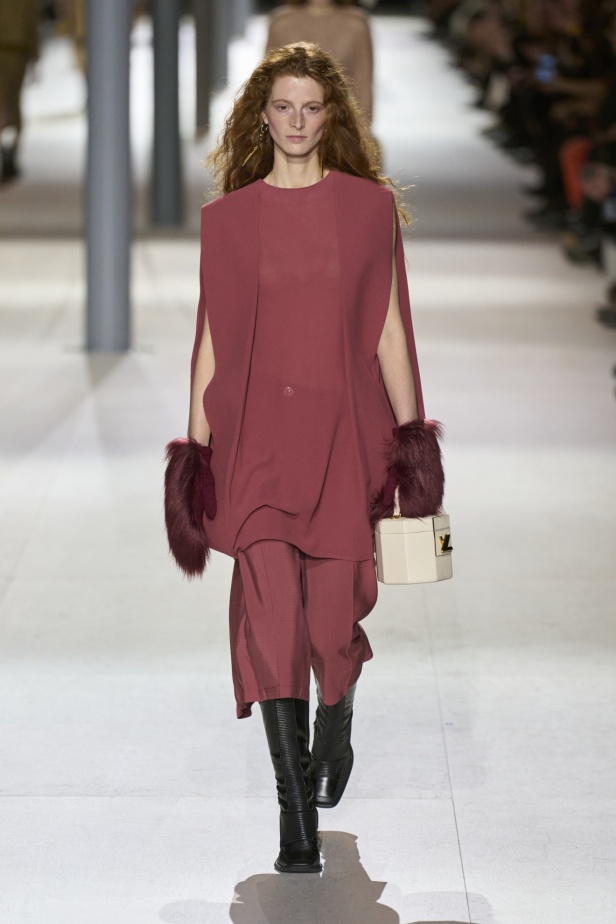 مجموعة Louis Vuitton احتفال بإبداعات Nicolas Ghesquière على مدار 10 سنوات 