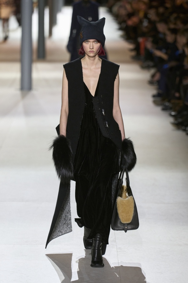 مجموعة Louis Vuitton احتفال بإبداعات Nicolas Ghesquière على مدار 10 سنوات 