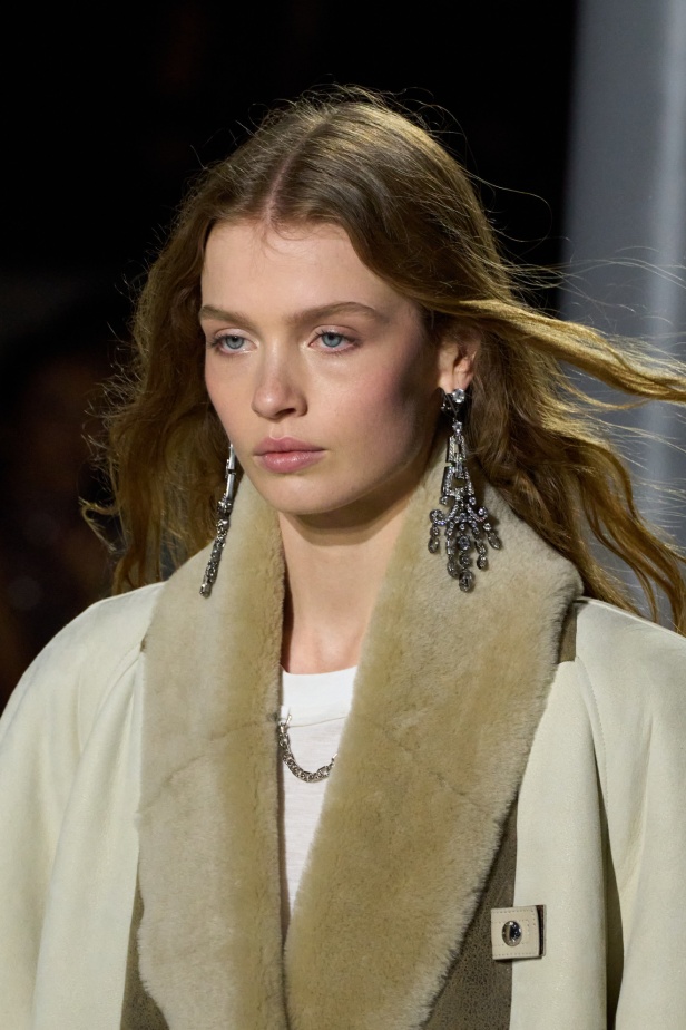 مجموعة Louis Vuitton احتفال بإبداعات Nicolas Ghesquière على مدار 10 سنوات 