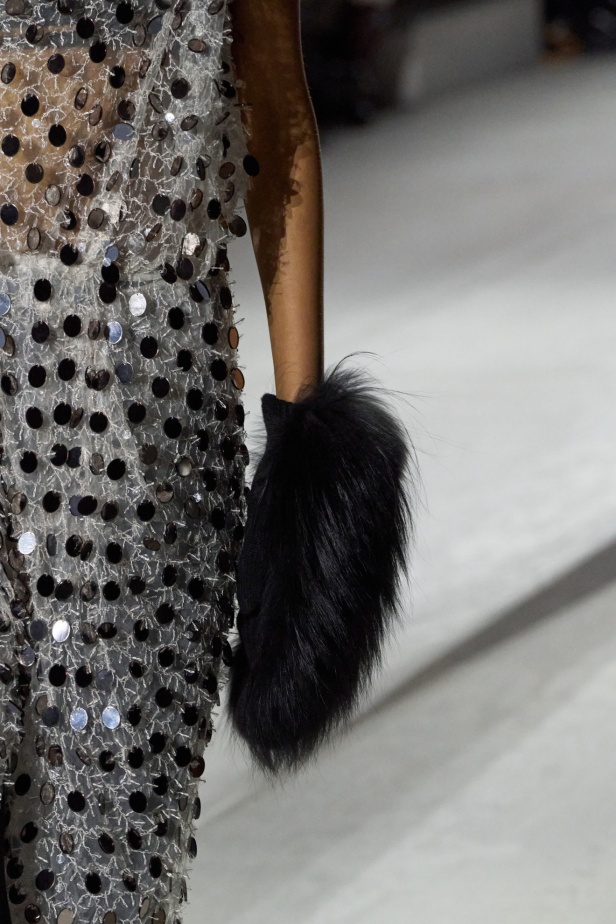 مجموعة Louis Vuitton احتفال بإبداعات Nicolas Ghesquière على مدار 10 سنوات 