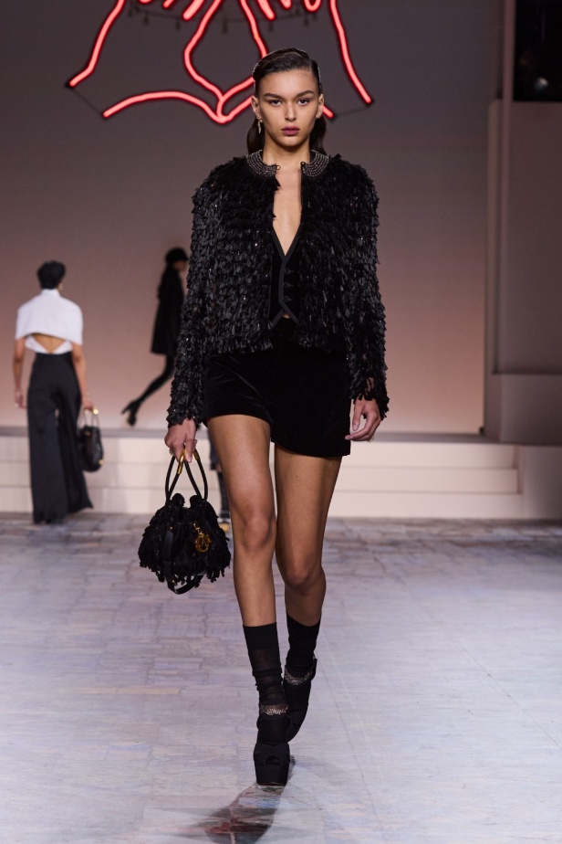 مجموعة ديور Pre-Fall 2024 