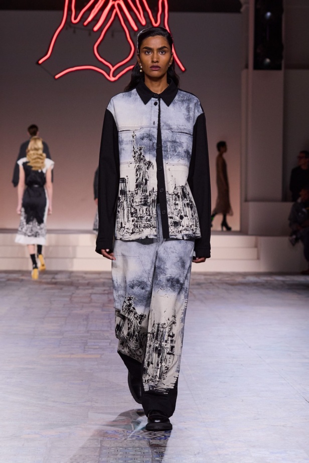 مجموعة ديور Pre-Fall 2024 