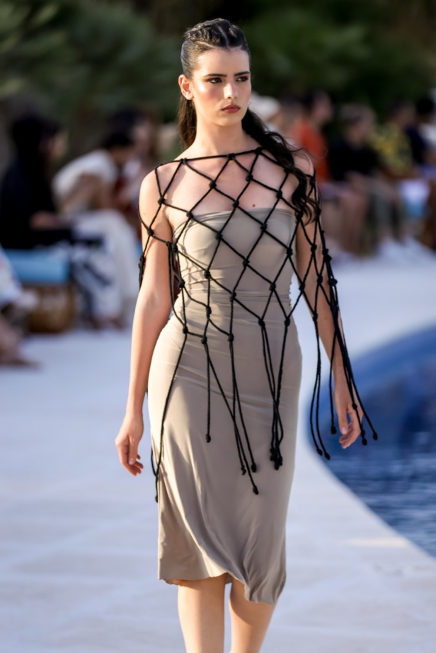 علامة Rebirth تختتم أسبوع البحر الأحمر للموضة بمجموعة مستوحاة من طبيعة المملكة