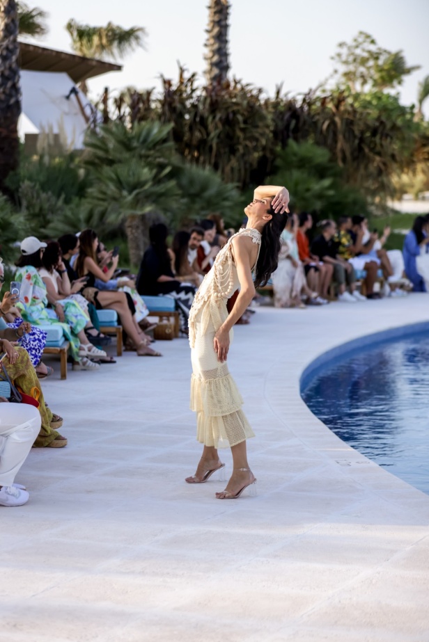 علامة Rebirth تختتم أسبوع البحر الأحمر للموضة بمجموعة مستوحاة من طبيعة المملكة