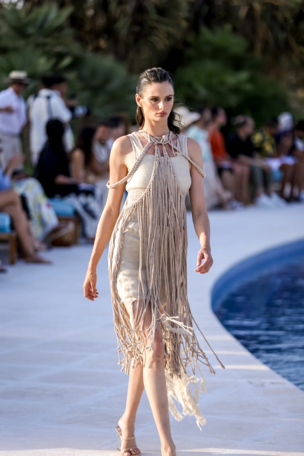 علامة Rebirth تختتم أسبوع البحر الأحمر للموضة بمجموعة مستوحاة من طبيعة المملكة