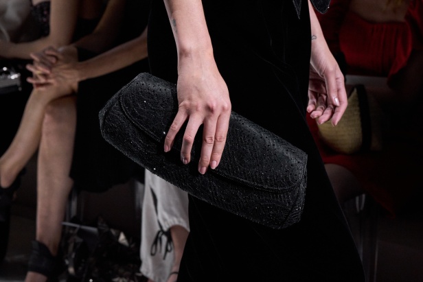 مجموعة Giorgio Armani Privee لخريف شتاء 2024-2025