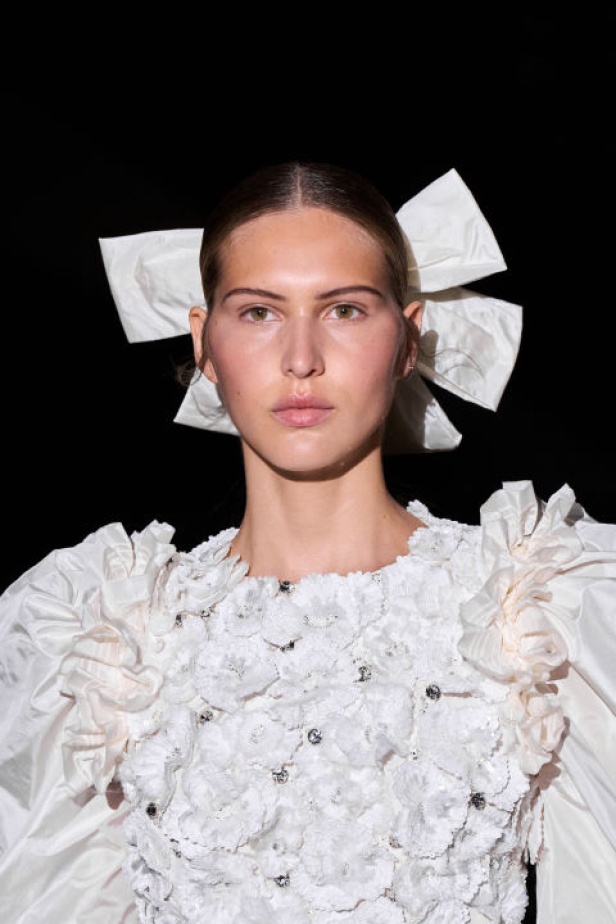 اطلالات جمالية لمجموعة شانيل  لموسم خريف وشتاء 2024-2025