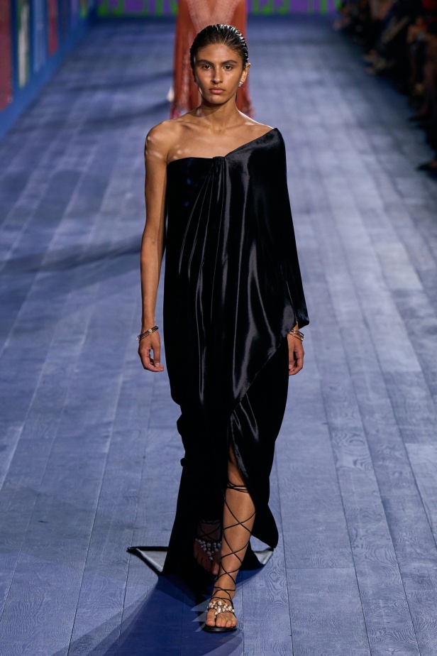 مجموعة Christian Dior لموسم خريف وشتاء 2025