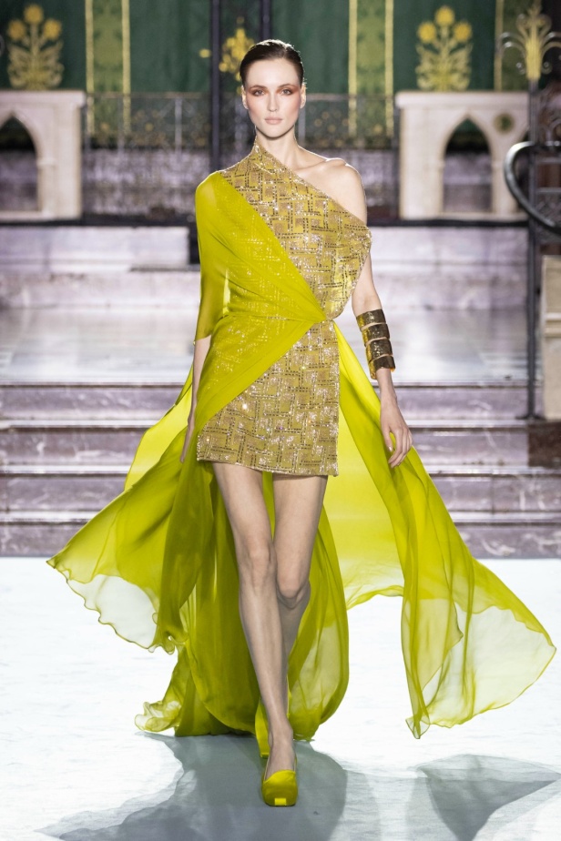 ﻣﺠﻤﻮﻋﺔ ﺟﻮرج ﺷﻘﺮا لخريف وﺷﺘﺎء 2024-2025... دراﻣﺎ ﻣﻘﻨﻌﺔ وأﻧﺎﻗﺔ راﻗﻴﺔ تلتقط ﺟﻮﻫﺮ دار اﻷوﺑﺮا اﻟﺘﺎرﻳﺨﻴﺔ ﻓﻲ Verona