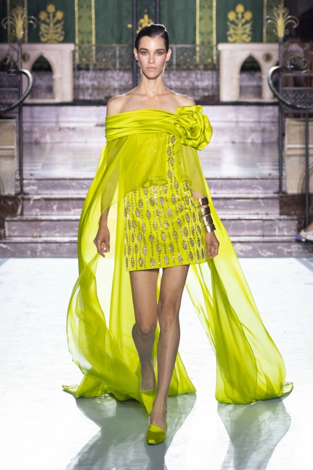 ﻣﺠﻤﻮﻋﺔ ﺟﻮرج ﺷﻘﺮا لخريف وﺷﺘﺎء 2024-2025... دراﻣﺎ ﻣﻘﻨﻌﺔ وأﻧﺎﻗﺔ راﻗﻴﺔ تلتقط ﺟﻮﻫﺮ دار اﻷوﺑﺮا اﻟﺘﺎرﻳﺨﻴﺔ ﻓﻲ Verona