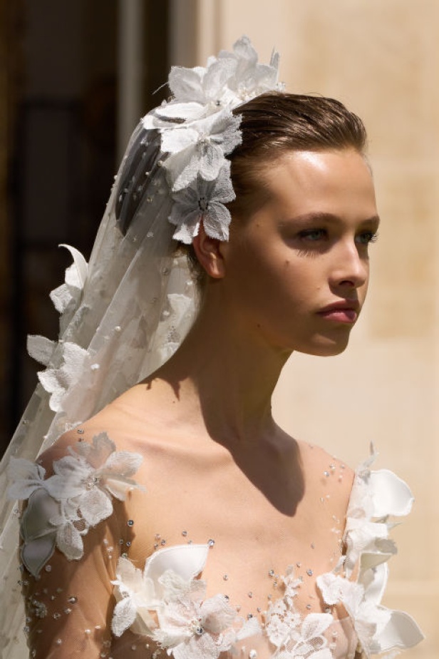 اطلالات جمالية لمجموعة George Hobeika لخريف 2024