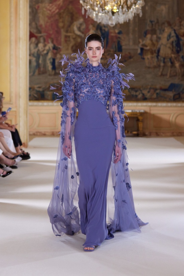 عناصر الطبيعة تستحوذ على مجموعة طوني ورد للأزياء الراقية وتتخذ أشكالاً عديدة من خلال التكاوين والقصات