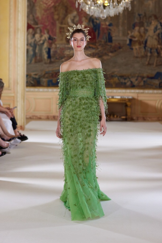 عناصر الطبيعة تستحوذ على مجموعة طوني ورد للأزياء الراقية وتتخذ أشكالاً عديدة من خلال التكاوين والقصات