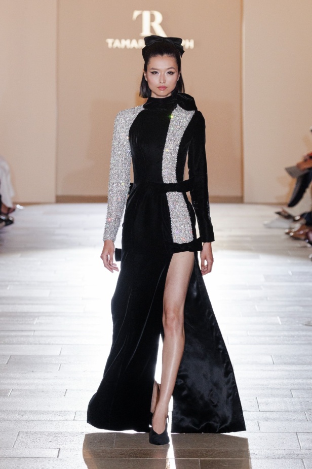 مجموعة Tamara Ralph للأزياء الراقية لموسم خريف وشتاء 2024-2025... عندما تعبّر التصاميم عن العاطفة والفن والروعة الدائمة