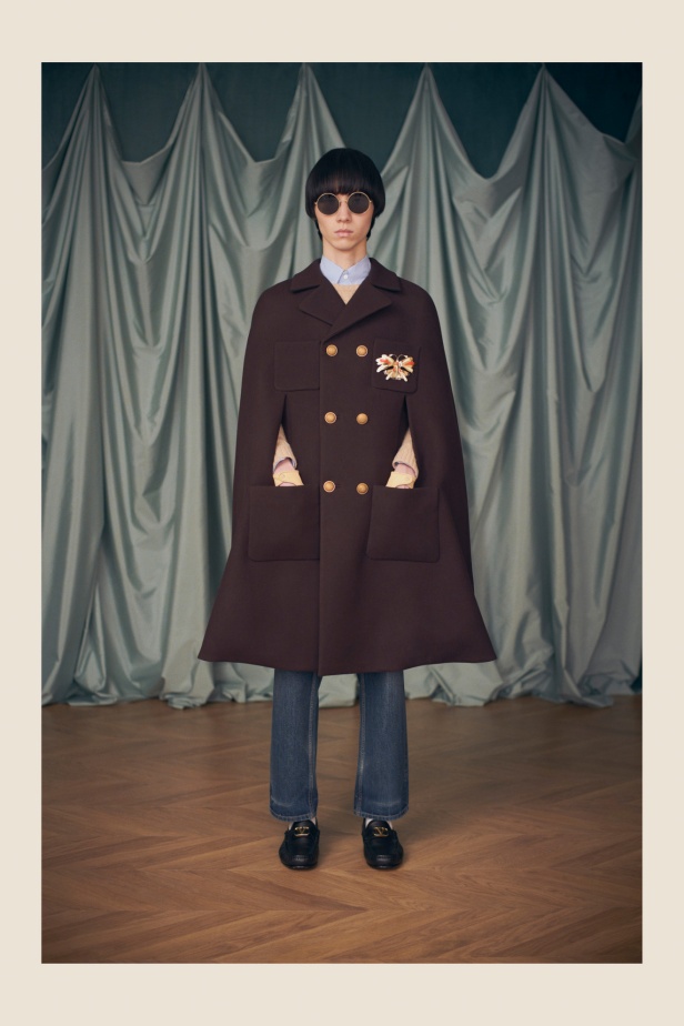 "فالينتنو" تفاجئ عشاق الدار والموضة بأول مجموعة تحمل توقيع Alessandro Michele... مزيج بين سمات العلامة ولمسة المصمم الخاصة 