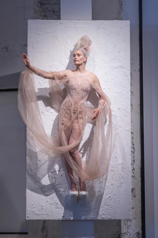 مجموعة Iris van Harpen للهوت كوتور لموسم خريف 2024