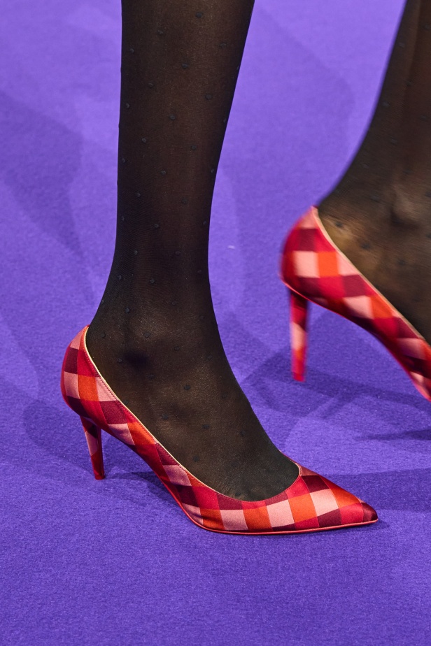 مجموعة Viktor&Rolf للهوت كوتور لموسم خريف 2024