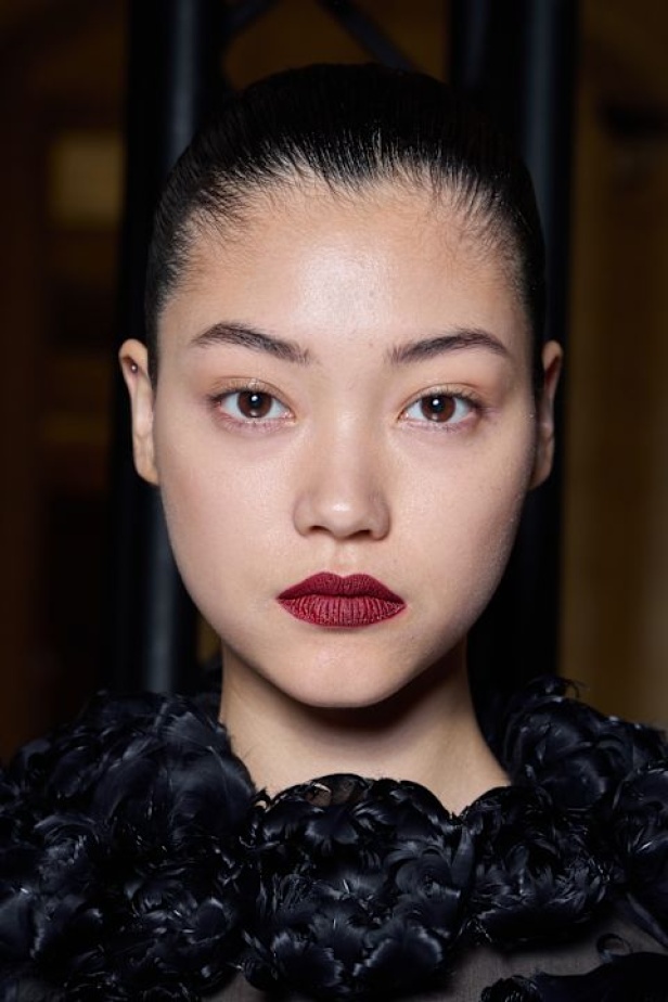 اطلالات جمالية لمجموعة Ashi Studio لـخريف وشتاء 2024-2025