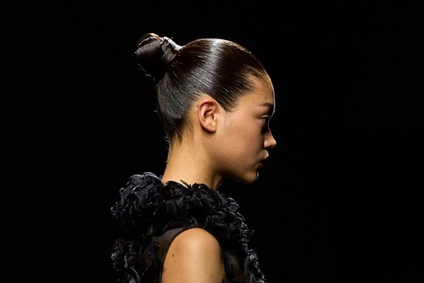 اطلالات جمالية لمجموعة Ashi Studio لـخريف وشتاء 2024-2025