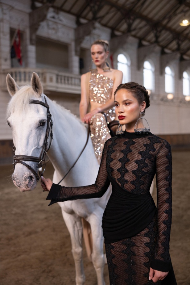 إبداع وأناقة في مجموعة رامي قاضي "Meydan" لخريف وشتاء 2024-2025... تجسيد روح الفروسية برقيّ وأنوثة لا مثيل لهما