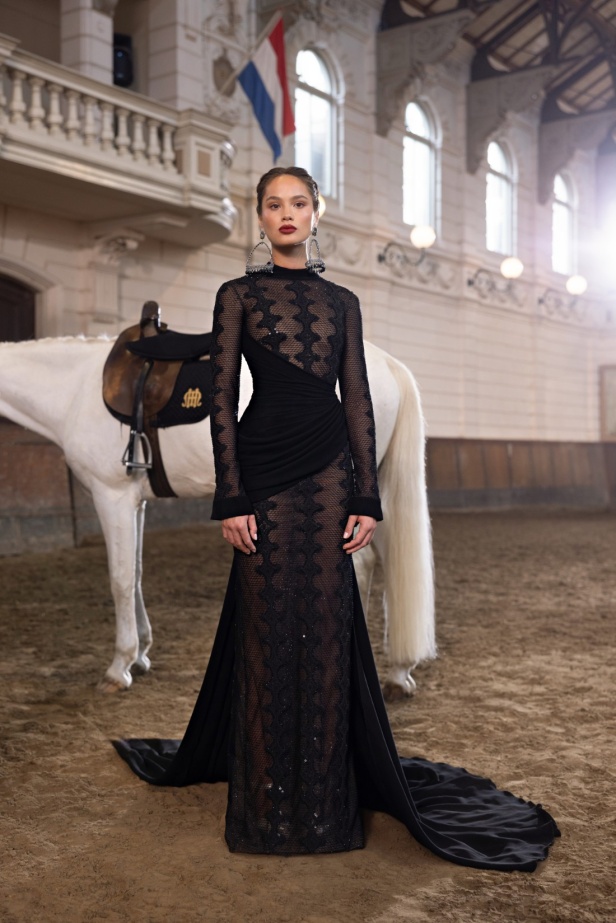 إبداع وأناقة في مجموعة رامي قاضي "Meydan" لخريف وشتاء 2024-2025... تجسيد روح الفروسية برقيّ وأنوثة لا مثيل لهما